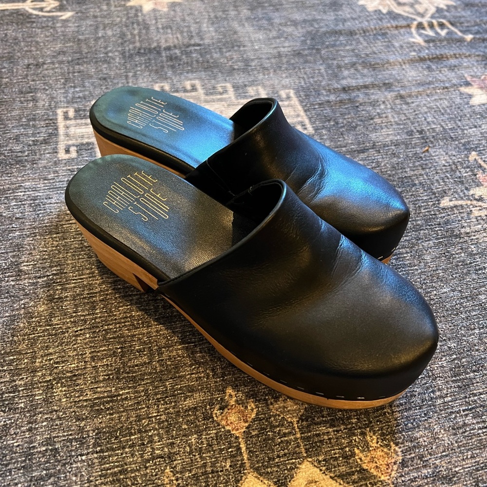 Charlotte Stone Martino Black Leather Clogs size 6
